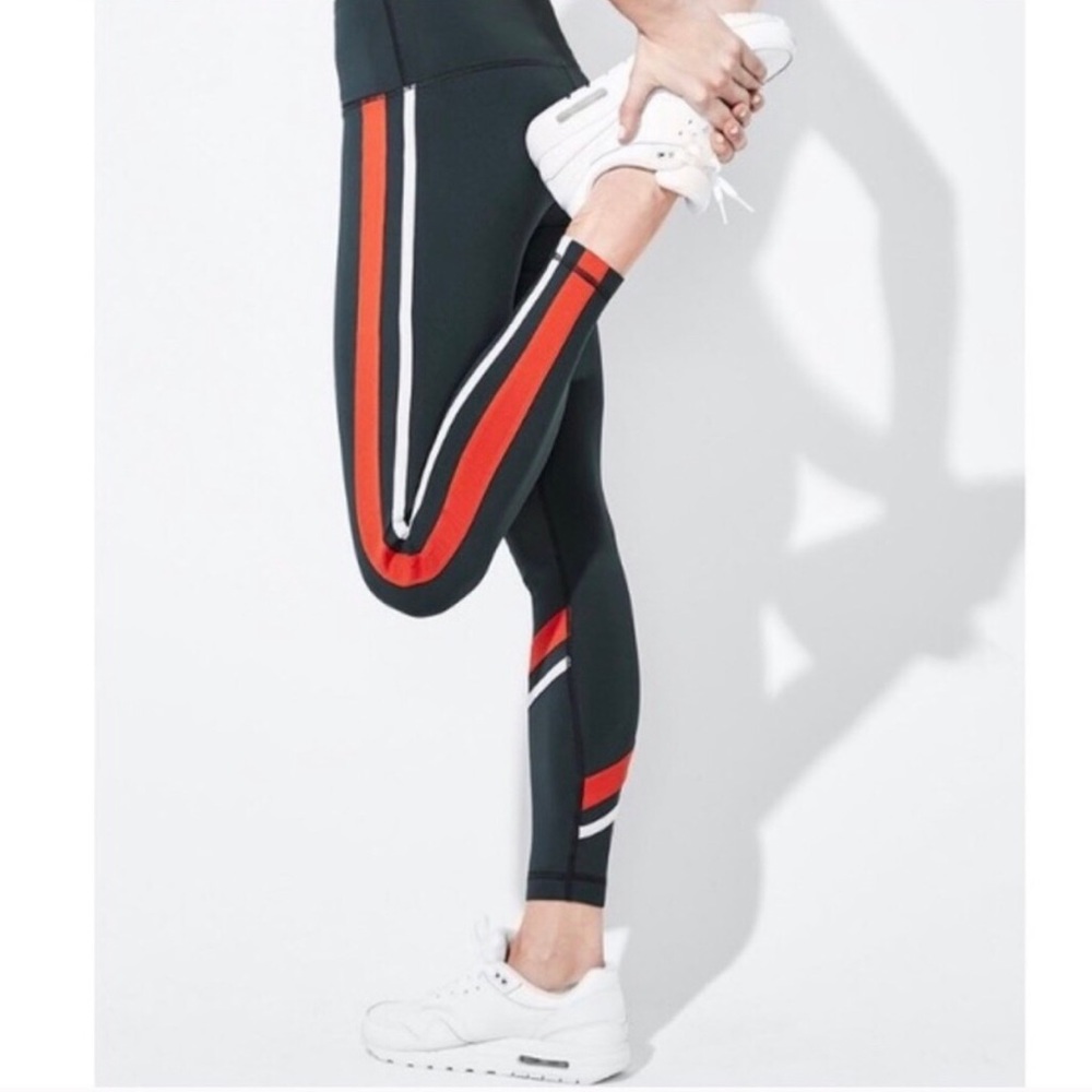 NWOT PELOTON VIMMIA LEGGINGS